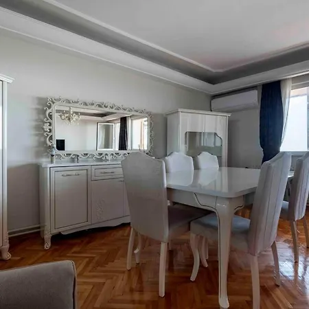 Bakirkoyde Essiz Harika Konumda İstanbul